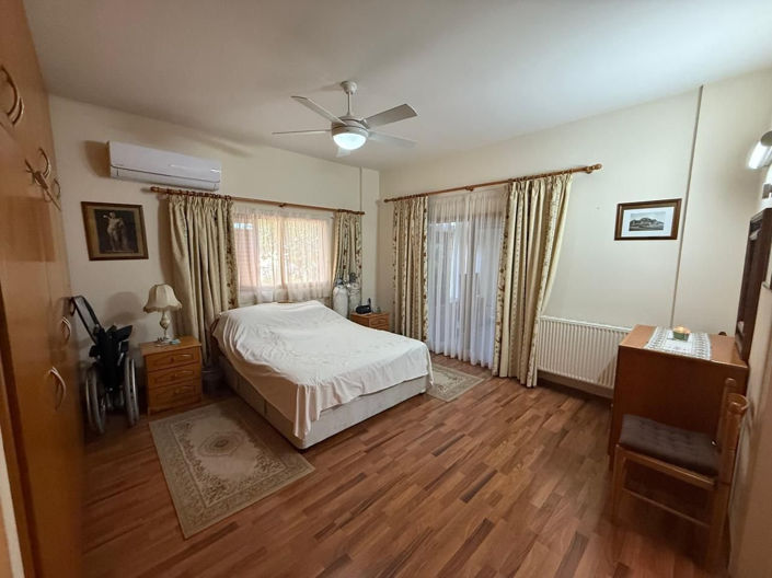 Image No.29-3 Bed House for sale