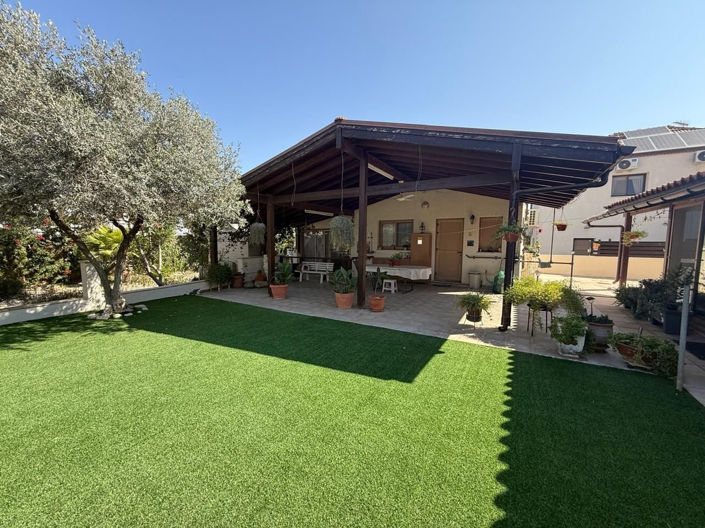 Image No.9-3 Bed House for sale