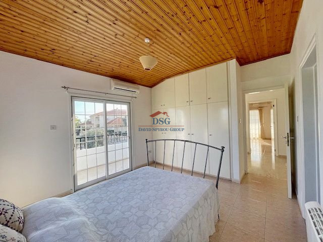 Image No.24-4 Bed House for sale