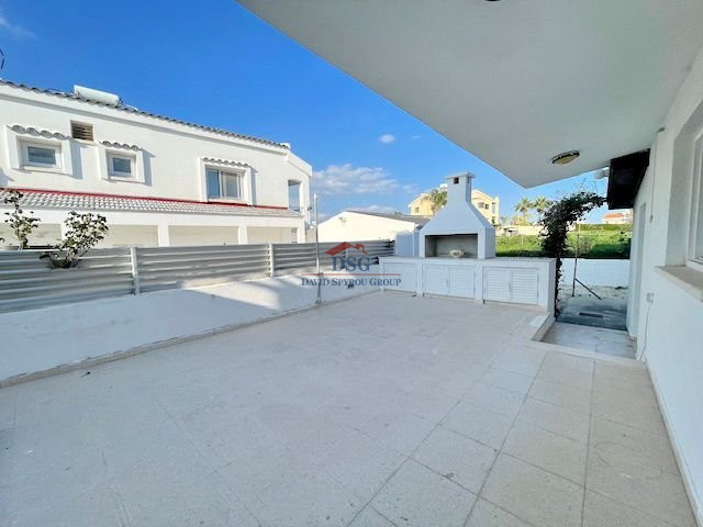 Image No.7-4 Bed House for sale