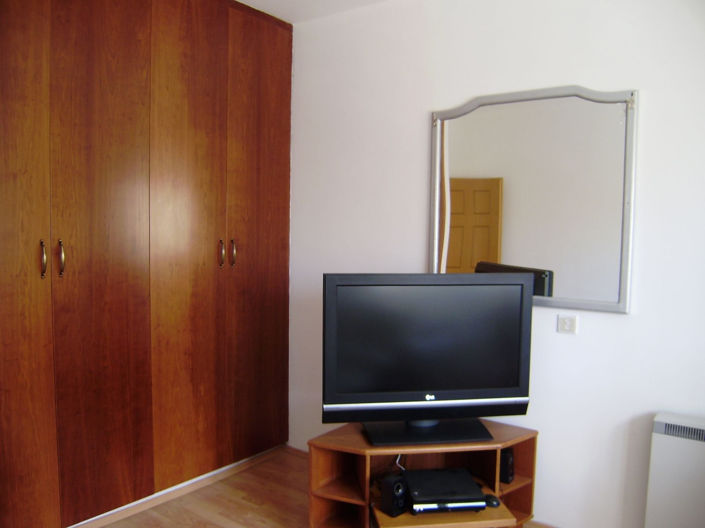 Image No.19-3 Bed House for sale