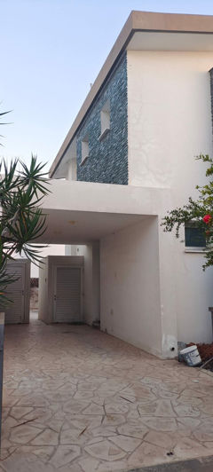 Image No.19-3 Bed House for sale