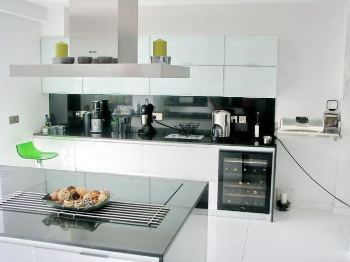 Image No.6-4 Bed House for sale