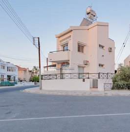 1 - Larnaca, House