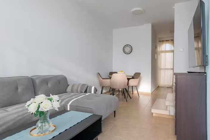 Image No.5-3 Bed House for sale