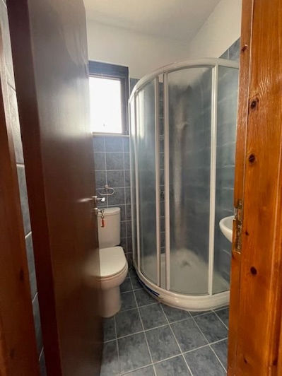 Image No.15-3 Bed House for sale