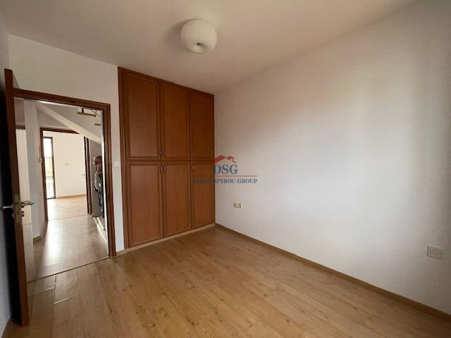 Image No.18-3 Bed House for sale