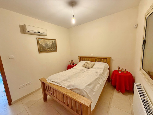 Image No.35-4 Bed House for sale