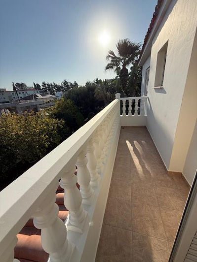 Image No.37-4 Bed House for sale