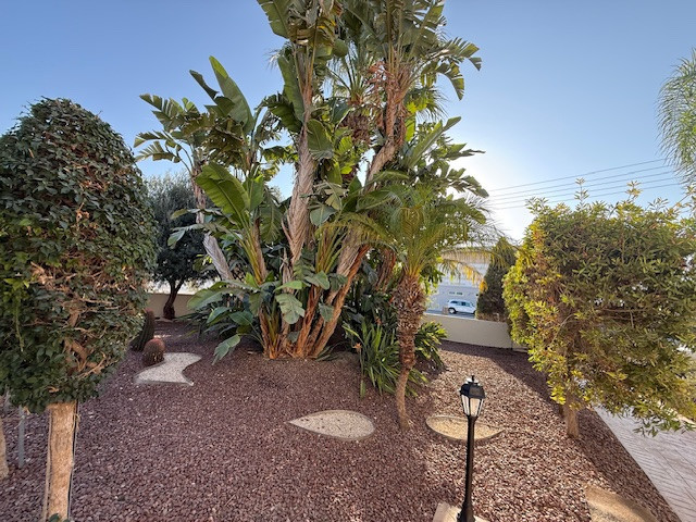 Image No.7-4 Bed House for sale