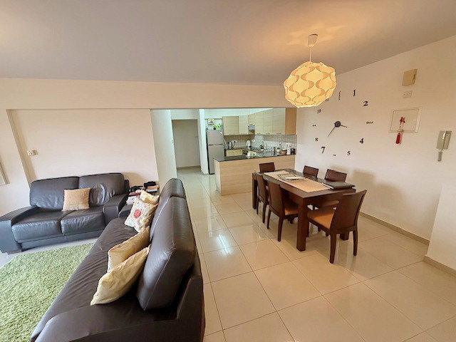 Image No.2-Appartement de 2 chambres à vendre à Pervolia