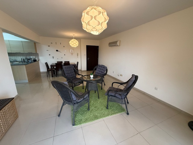 Image No.3-Appartement de 2 chambres à vendre à Pervolia