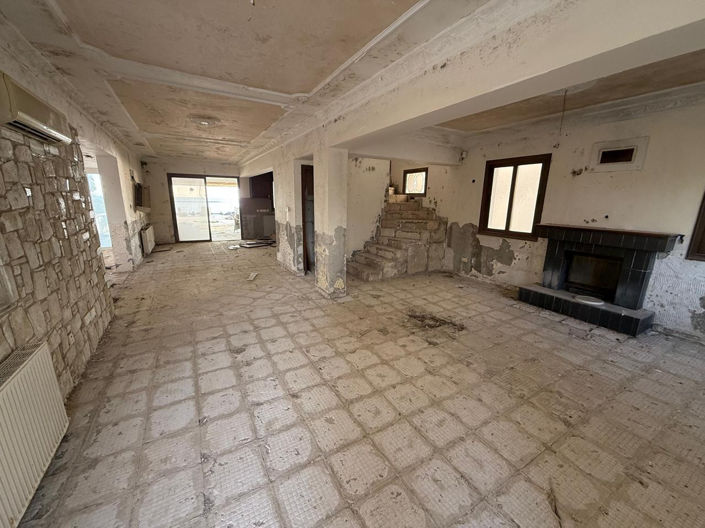 Image No.10-4 Bed House for sale