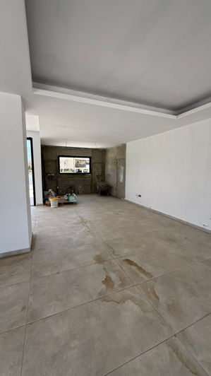 Image No.4-3 Bed House for sale