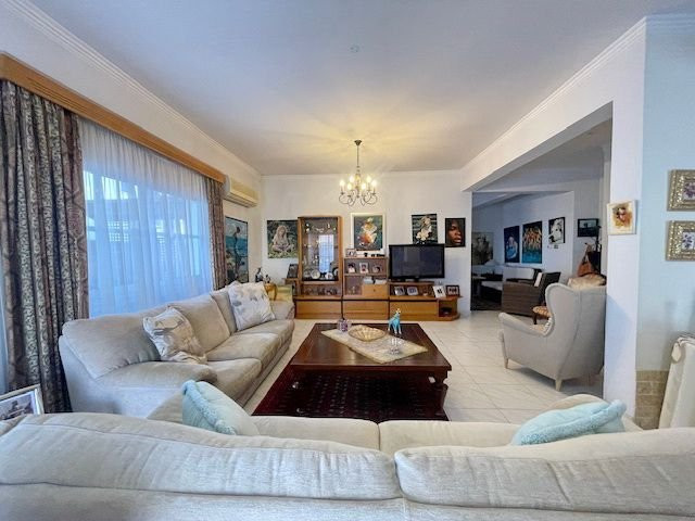 Image No.10-3 Bed Bungalow for sale