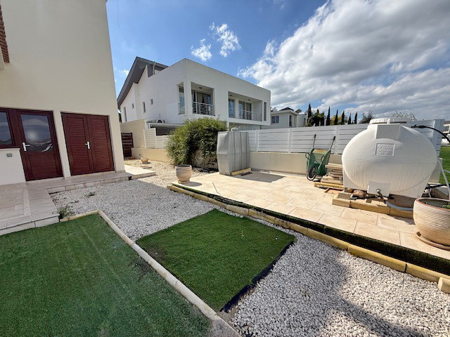 Image No.5-3 Bed House for sale