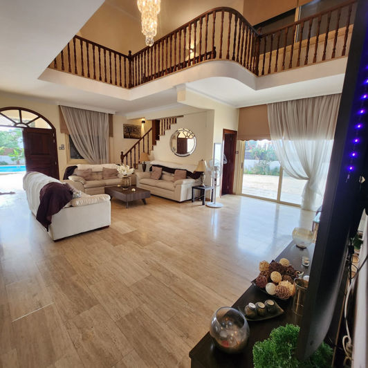 Image No.22-4 Bed House for sale