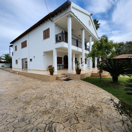 Image No.3-4 Bed House for sale
