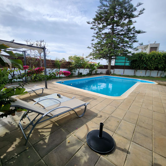 Image No.5-4 Bed House for sale