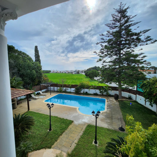 Image No.6-4 Bed House for sale