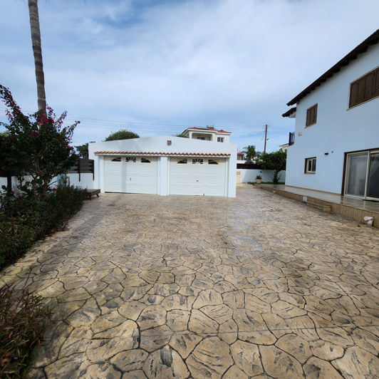 Image No.7-4 Bed House for sale