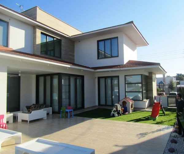 Image No.6-5 Bed House for sale