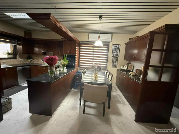 Image No.3-3 Bed House for sale