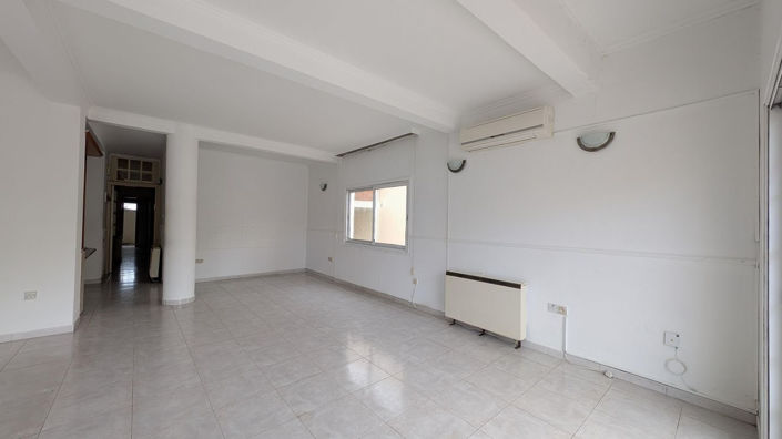 Image No.10-3 Bed House for sale