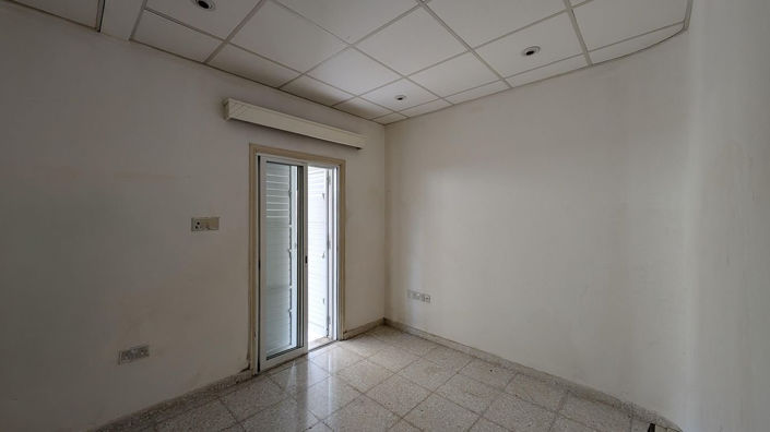 Image No.15-3 Bed House for sale