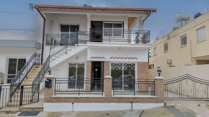 Image No.7-3 Bed House for sale