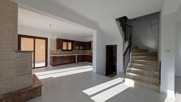 Image No.12-3 Bed House for sale