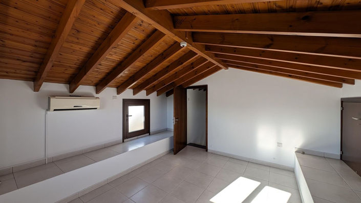 Image No.23-3 Bed House for sale