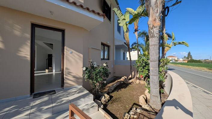 Image No.8-3 Bed House for sale