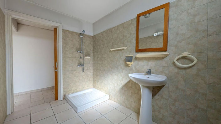 Image No.17-Propriété à vendre à Nicosie