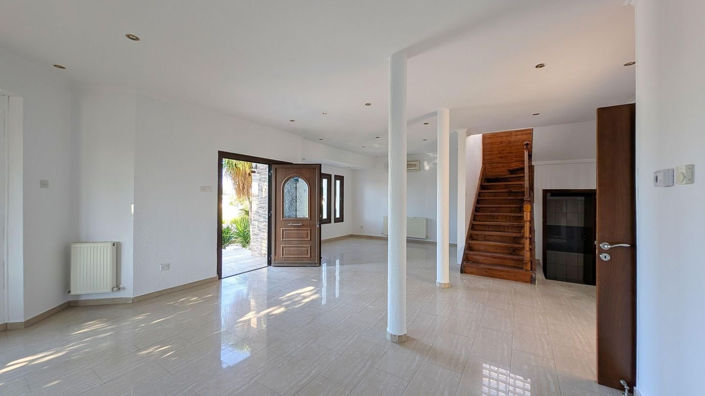 Image No.8-4 Bed House for sale