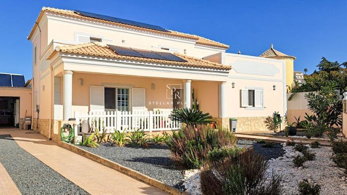 Image No.1-Villa de 4 chambres à vendre à Loule