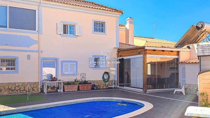 Image No.17-4 Bed Villa for sale