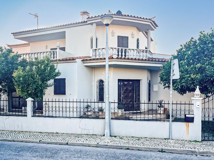Image No.1-5 Bed Villa for sale