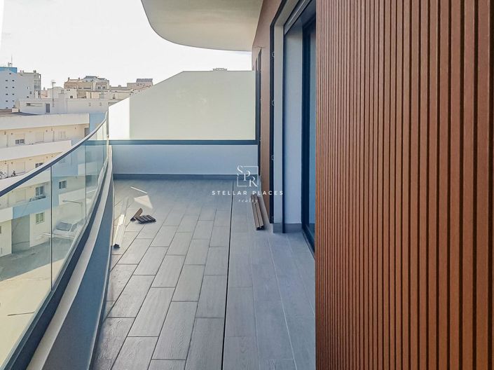 Image No.11-3 Bed Apartment for sale