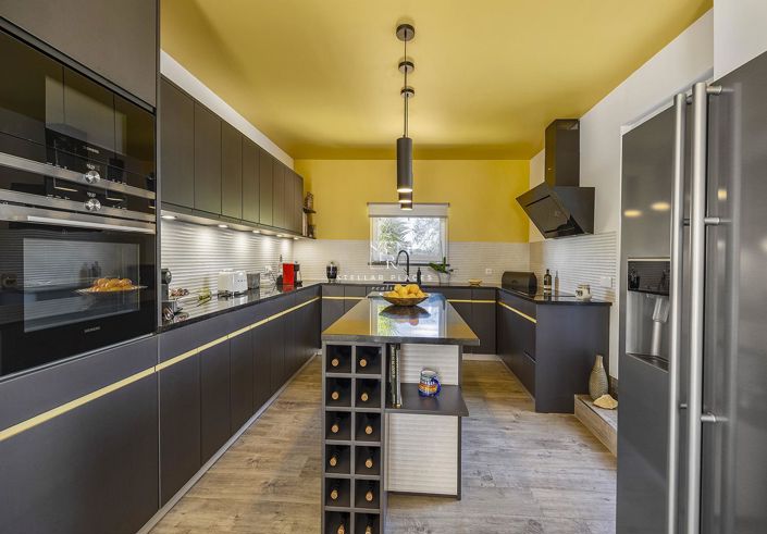 Image No.7-3 Bed Villa for sale