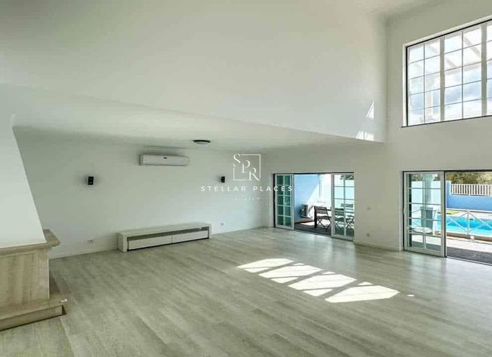 Image No.3-5 Bed Townhouse for sale