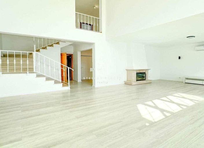 Image No.4-5 Bed Townhouse for sale