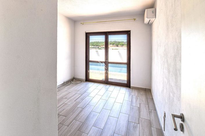 Image No.17-3 Bed Villa for sale