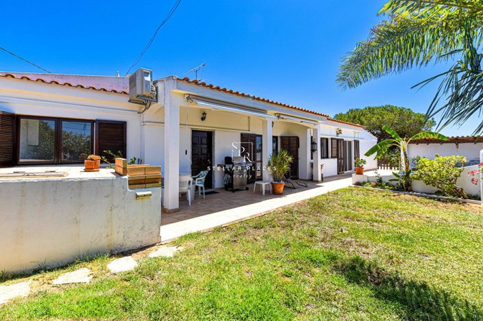 Image No.2-3 Bed Villa for sale