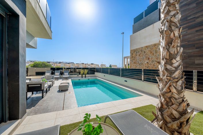 Image No.38-4 Bed Villa for sale