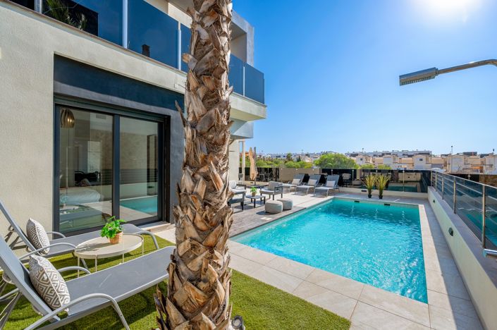 Image No.40-4 Bed Villa for sale