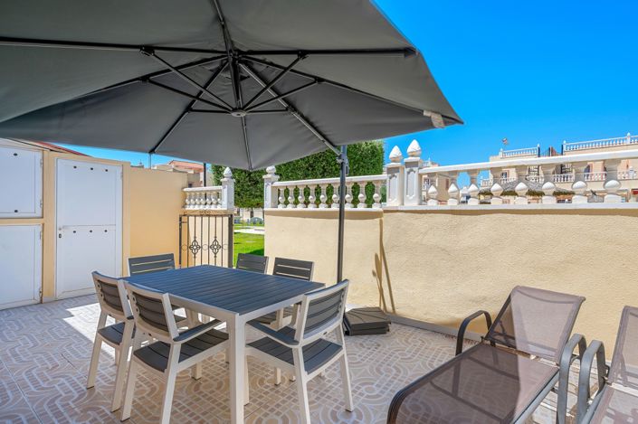 Image No.19-3 Bed Townhouse for sale