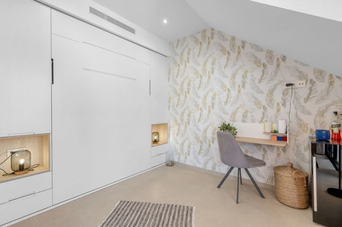 Image No.24-3 Bed Apartment for sale