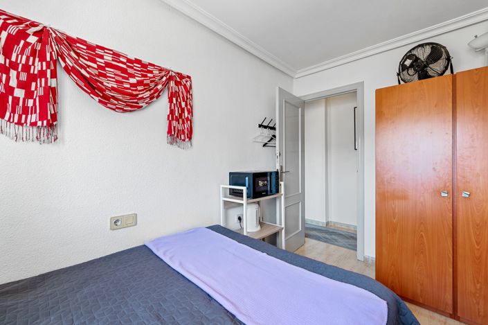 Image No.11-3 Bed Apartment for sale