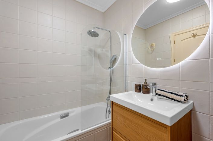 Image No.16-2 Bed Apartment for sale